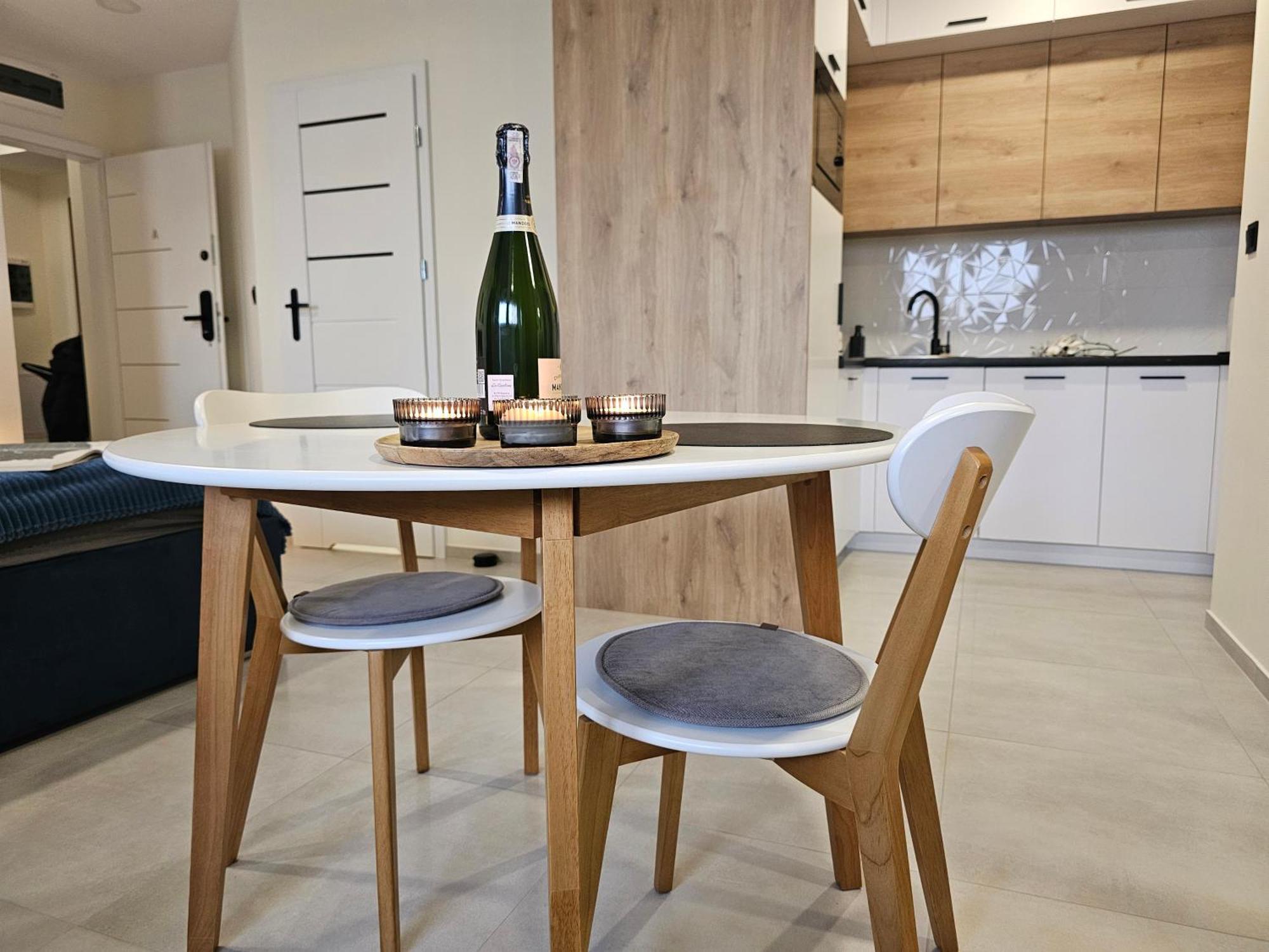 Urban Premium Baildona 18a, Free Garage, Self Check-in Apartment *